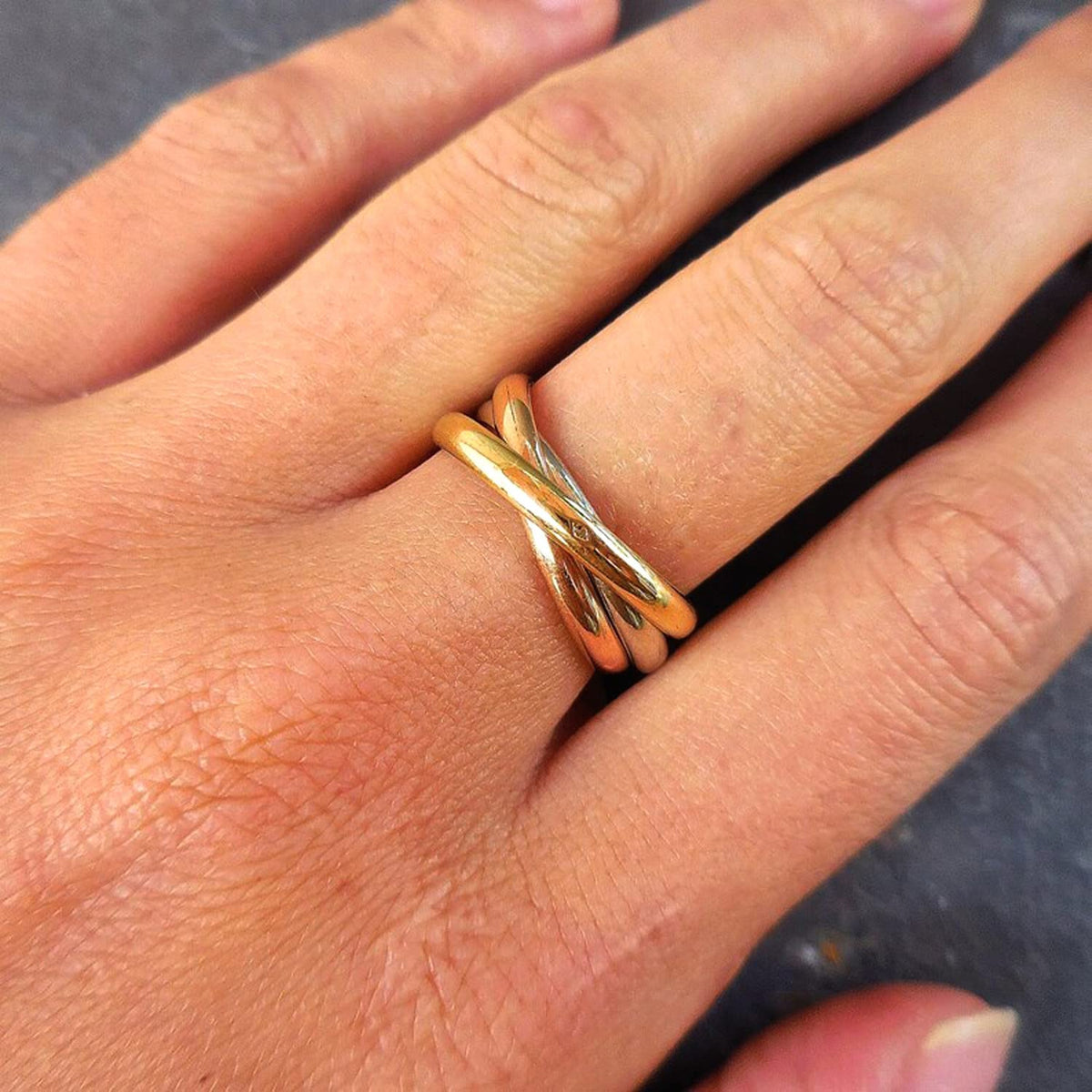 Jewelry Affairs 14K Gold Trinity Tri-Color Hollow Rolling Ring