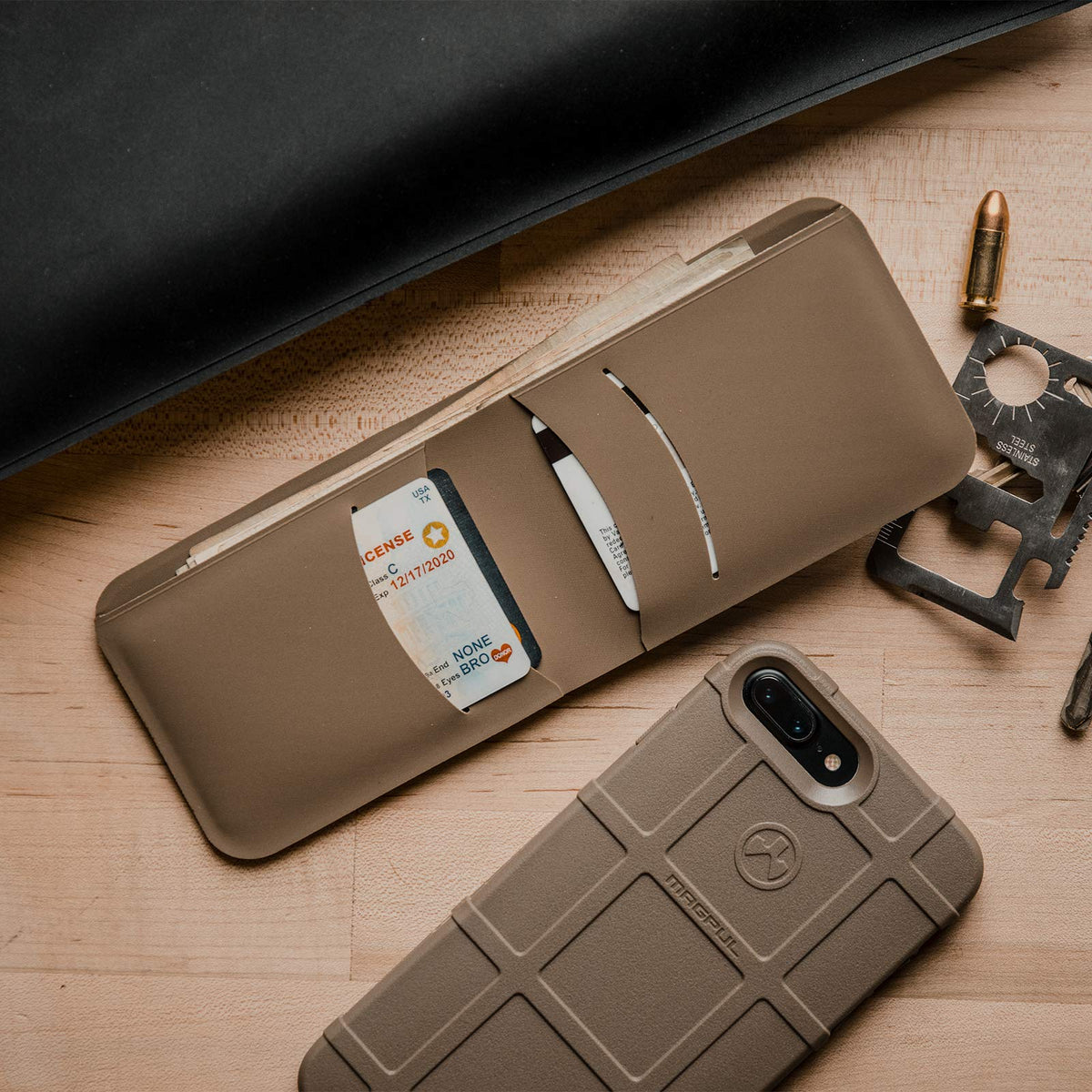 Minimalist Bifold Cash & Card Wallet